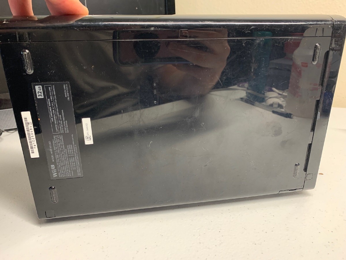 Nintendo Wii U 32Gb video game console FOR PARTS Flashing