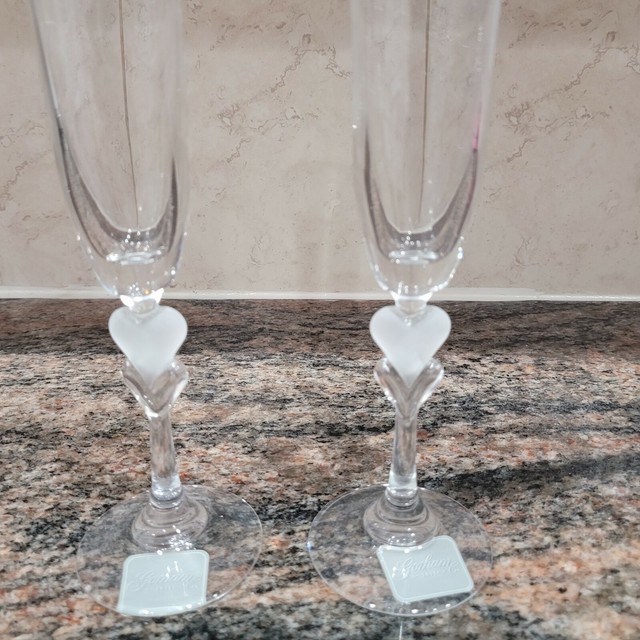 Set of 2 Gorham Lead Crystal AMORE Collection Heart Champagne Toasting