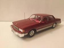 1/18 1985 Chevrolet Caprice red MCG Model Car Group / Diecast