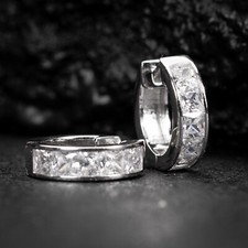 Orecchini a cerchio huggie taglio principessa quadrato argento sterling 925 placcato oro bianco