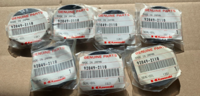 #ad 2 NOS Kawasaki Mule Crankcase Oil Seals Genuine OEM 92049 2110 $22.49