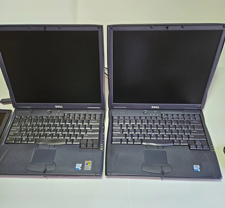 Dell Latitude C610 Laptop (2) PIII 1.2ghz 512mb 256gb SSD Win 98 Win XP - Image 2 of 4