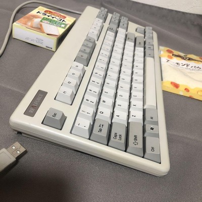 Topre REALFORCE 86U Keyboard SE0500 English Layout Beige