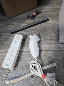 Nintendo Wii RVL-001 White Console Bundle w/Cables, Sensor & Controller [Tested]