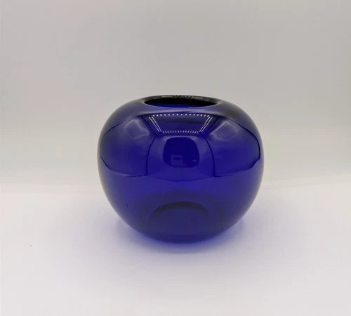 Art Glass Blenko Cobalt Blue Small Round Vase Handcrafted Lovely Decorative Vase