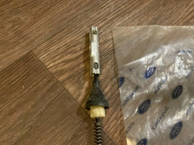 Ford Focus Mk1 Rear Drum Handbrake Cable Genuine OEM 1343668 