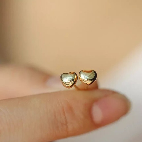 Dainty 14K Gold Plated 3D Plain Heart 925 Sterling Silver Tiny Stud Earrings - Picture 5 of 5