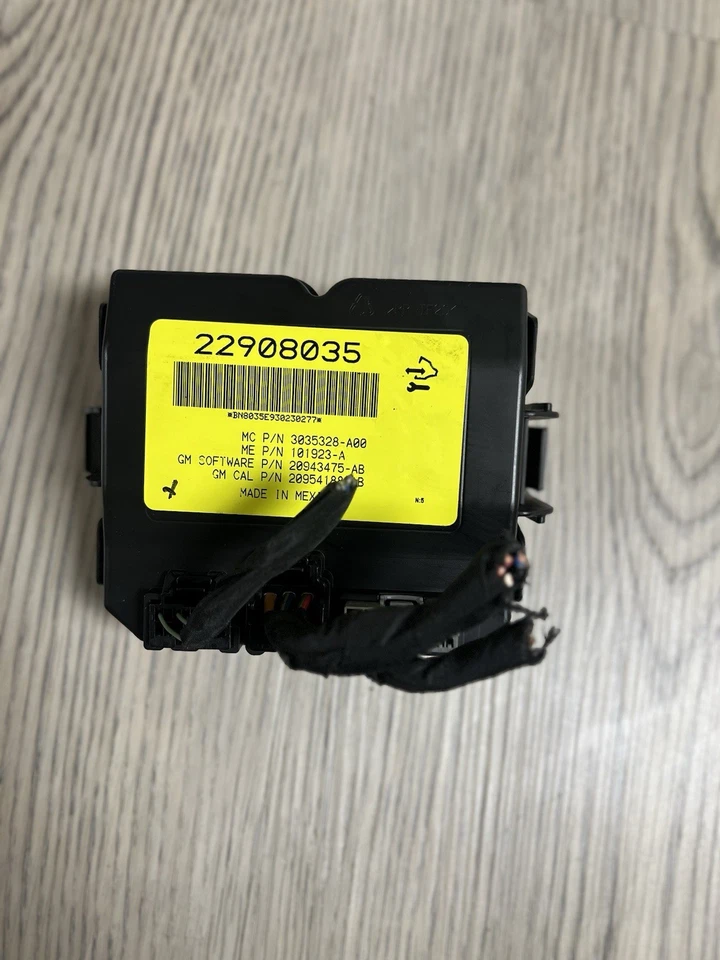 Módulo de control de puerta puerta levadiza puerta trasera Cadillac SRX 10-15 GM 22908035 Foto 2 de 4