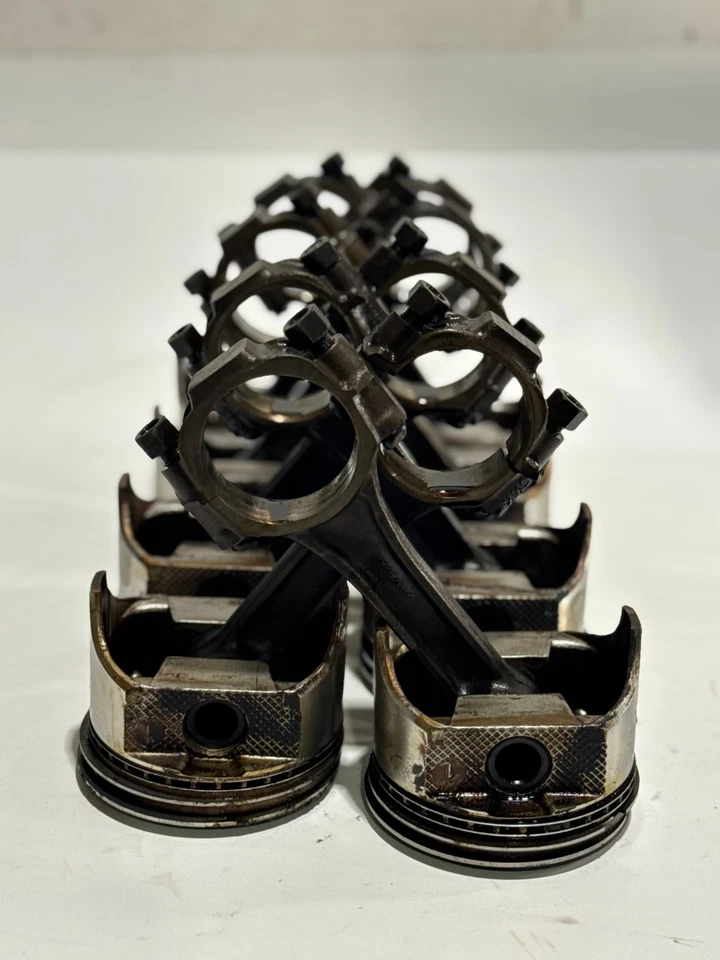 1990 GMC / CHEVY C / K 1500 2500 350 5.7L V8 STOCK SIZE PISTONS & RODS USED - Image 2 of 4