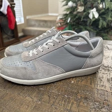 Vionic Karigan Women's Size US 11 Gray Suede Low Top Walking Sneaker Shoes