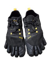 Vibram Five Fingers Size Womens 10-10.5 V-Trail 2.0 Running 19W7601 Black