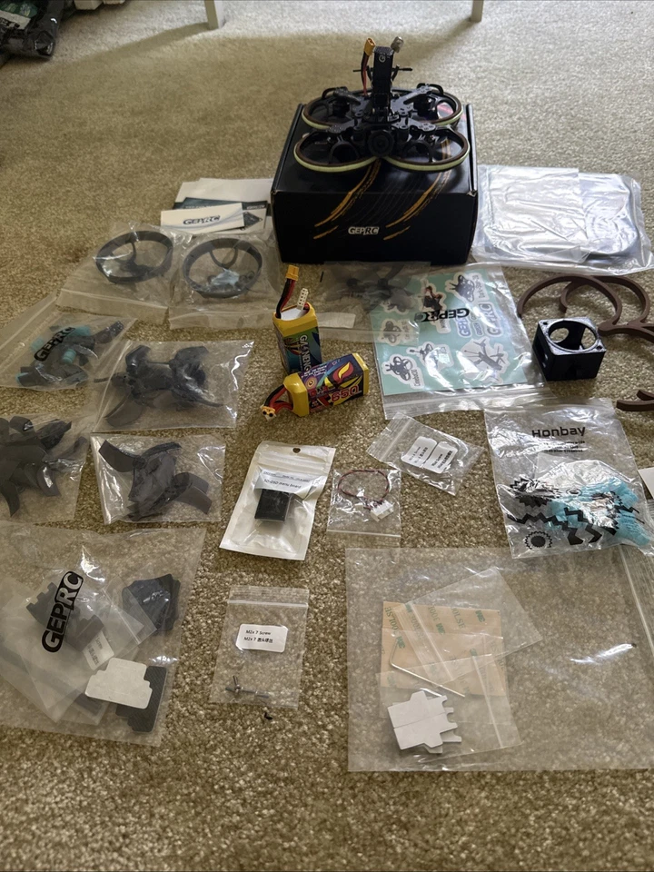 GEPRC Cinelog 25 V2  HD Crossfire 4s 2 Batteries Full Set Included Flied 3 Times - Image 2 of 4