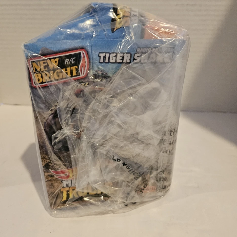 Hot Wheels Monster Trucks 1:43 Radio Control Tiger Shark Orange New Bright New - Image 3 of 4