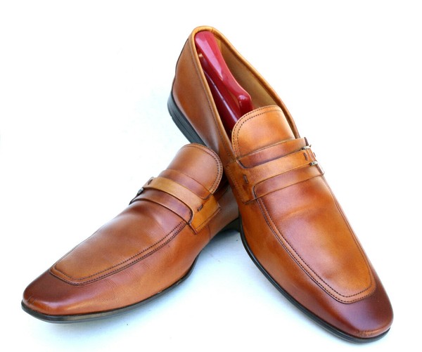 magnanni slip on