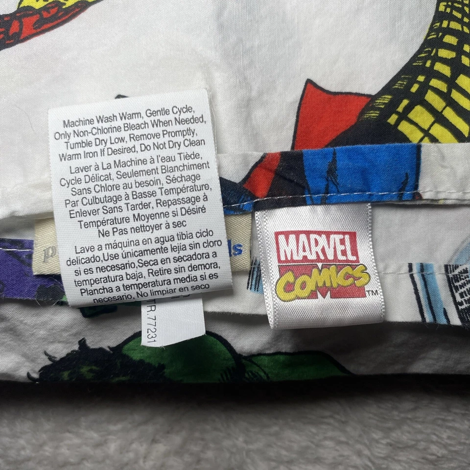 Hoja plana de cómics Pottery Barn Kids Marvel Avengers tamaño completo Foto 3 de 4