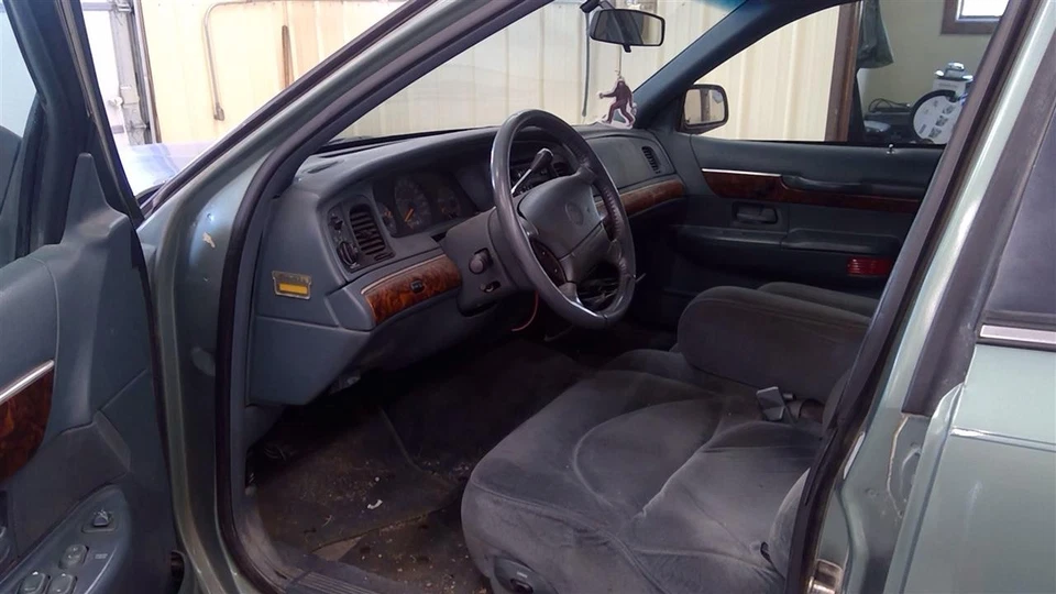 (LOCAL PICKUP ONLY) Trunk/Hatch/Tailgate Fits 95-97 GRAND MARQUIS 1690543 Foto 2 de 4