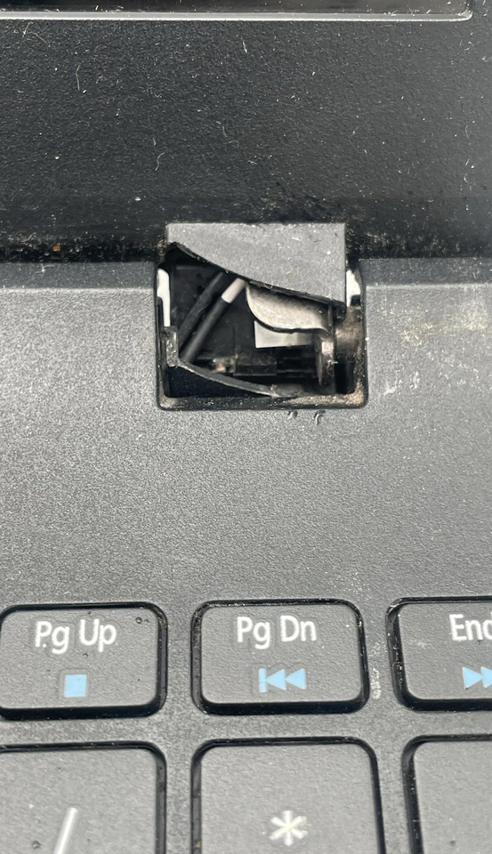 Portátil Acer Aspire ES1-512-C96S 15,6" Intel Celeron N2840 para piezas o reparación Foto 3 de 4