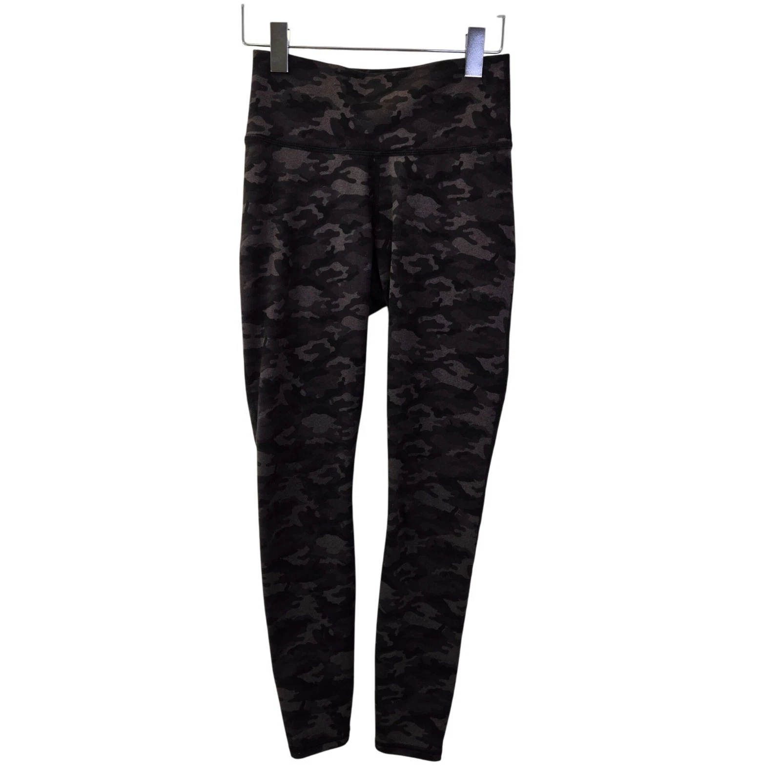 Fabletics High-Waisted Camouflage Printed Heathered Leggings Size Small