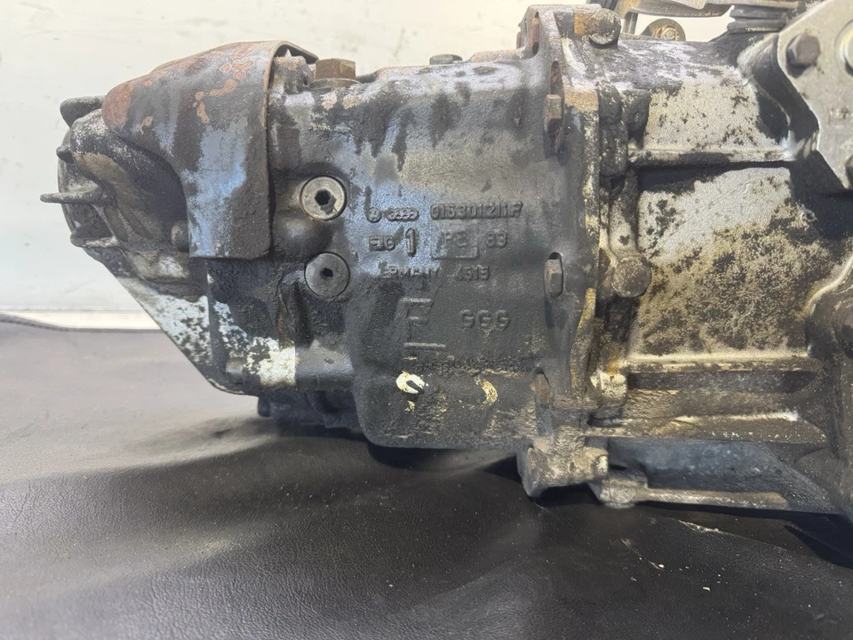 Porsche 944 5 Speed Transaxle - Image 2 of 4