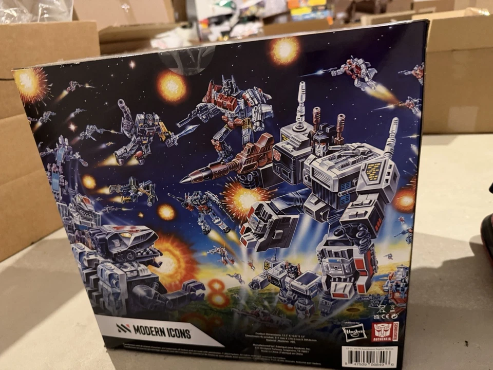 Casco Electrónico Moderno Icons Transformers Soundwave Tipo G1 Gamestop Exclusivo Foto 2 de 4