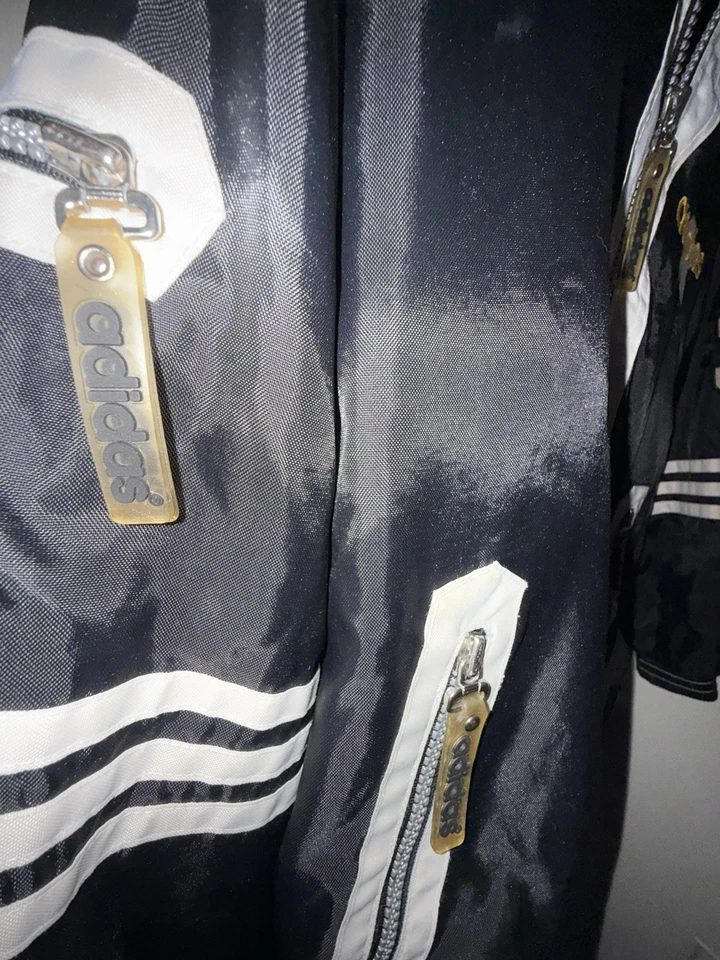 RARO LOGO ESTRELLA ADIDAS AÑOS 80/90 MERCADO COREANO TALLA PEQUEÑA Foto 3 de 4