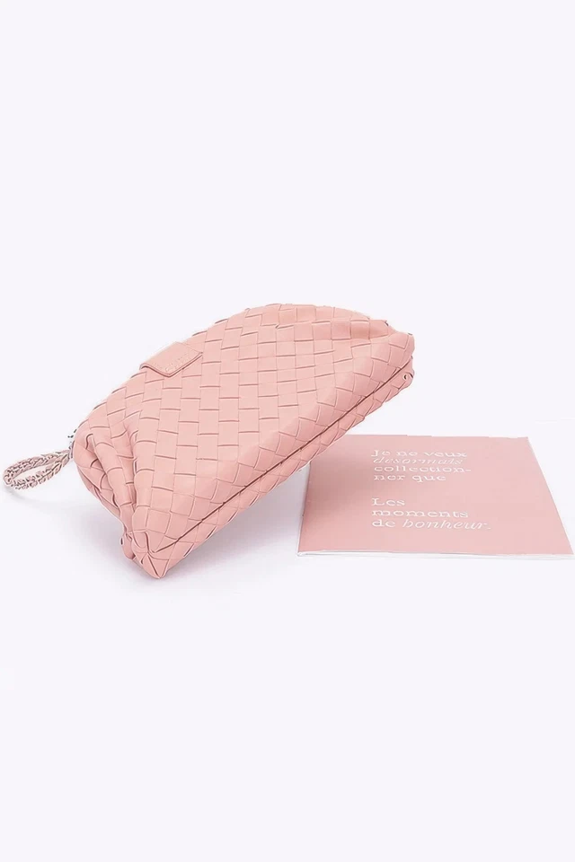 Bolso de hombro con marco trenzado de cuero sintético Foto 4 de 4