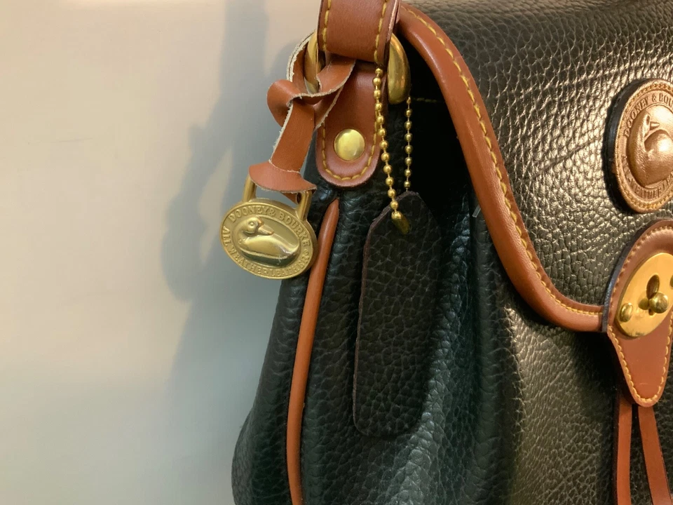 Vintage Dooney & Bourke Essex Black Pebbled Leather Purse/ Adjustable Length - Image 4 of 4