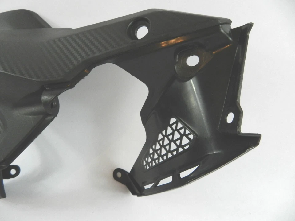 Capucha central derecha HONDA 64335-MKP-J40 CB500AN CB500F F45 Foto 3 de 4