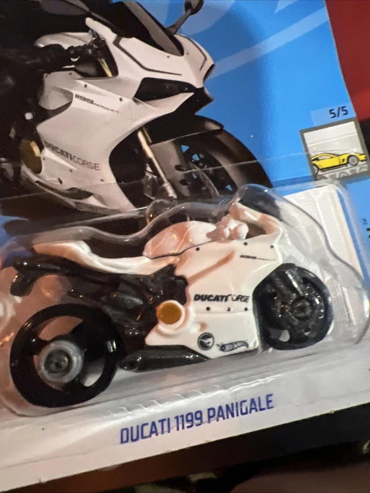 2023 Hot Wheels Treasure Hunt Ducati 1199 Panigale 164/250 1: 64 压铸汽车 — 第 3/4 张图片