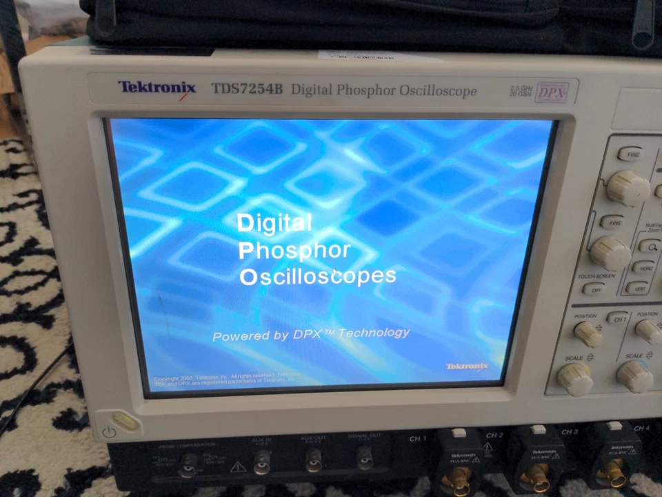 Tektronix TDS7254B Digital Phosphor Oscilloscope 2.5 GHz 20 Gs/s Opt. 2M USB E - Image 4 of 4