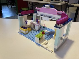 LEGO FRIENDS: Heartlake Pet Salon (41007)