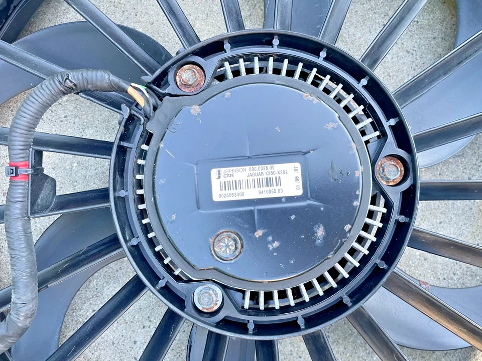 '04-09 Conjunto de ventilador de refrigeración del radiador del motor Jaguar XJ8 VDP X350 5W938C607BK OEM Foto 4 de 4