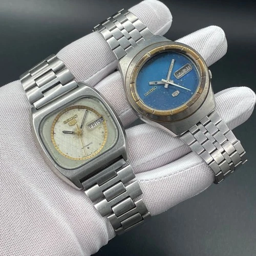 Vintage Seiko 5 Automatic Men’s Watch Lot of 2 – Japan Made – Original Bracelets