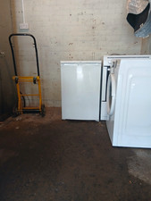 Hotpoint White Under Counter Freestanding Fridge, Manual Defrost, Under 250L