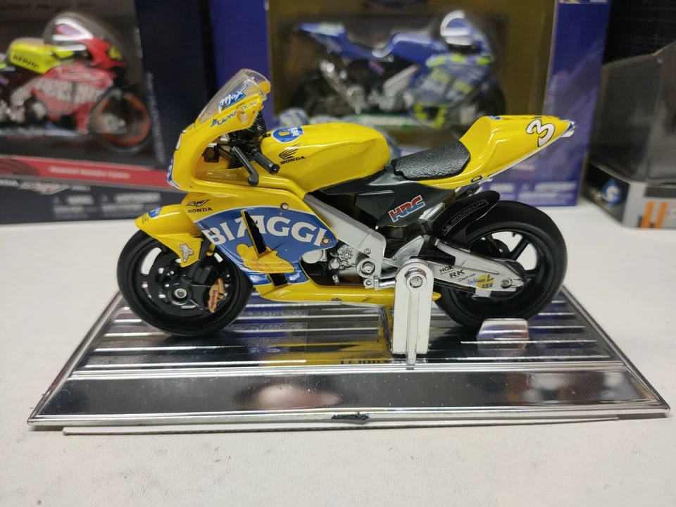 Honda Moto GP 1/18 Lot X 7 - Photo 3/4