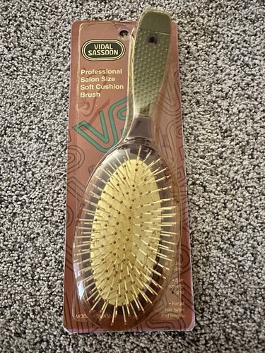 VINTAGE *NEW* 1992 Vidal Sassoon 6013KM Brush & Comb Set Lt Gray