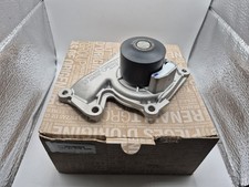 Pompe à eau Renault MEGANE