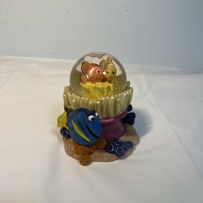 Disney Pixar Finding Nemo Mini Snow Globe with Dory & Nemo 3  Collectible