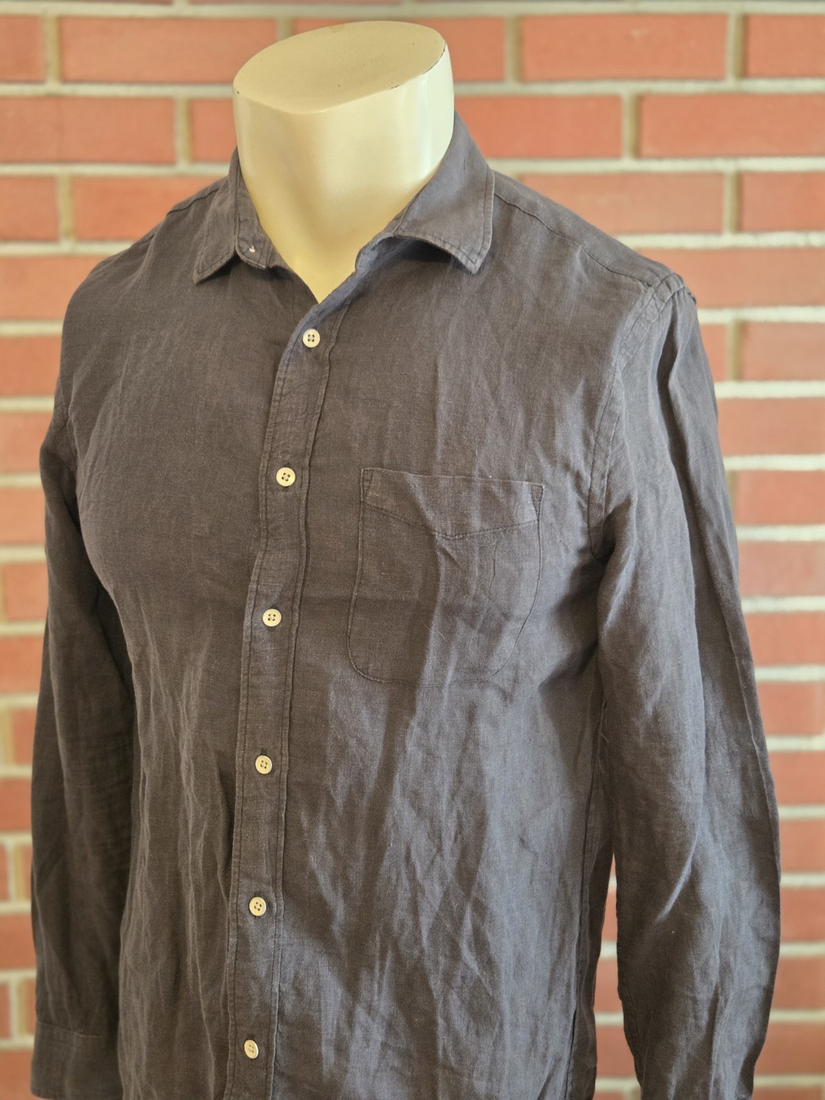 Faherty Long Sleeve Button Front Collared Linen G… - image 3