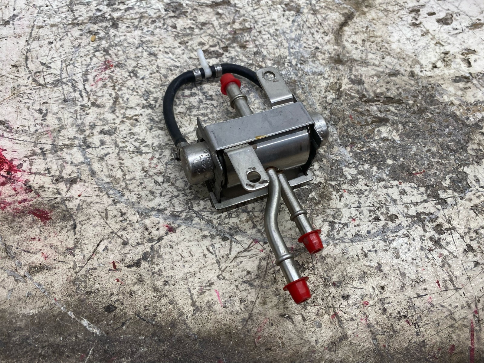 2010-2020 BENTLEY MULSANNE OEM 6.8L RWD FUEL PRESSURE REGULATOR PUMP 3Y0201549
