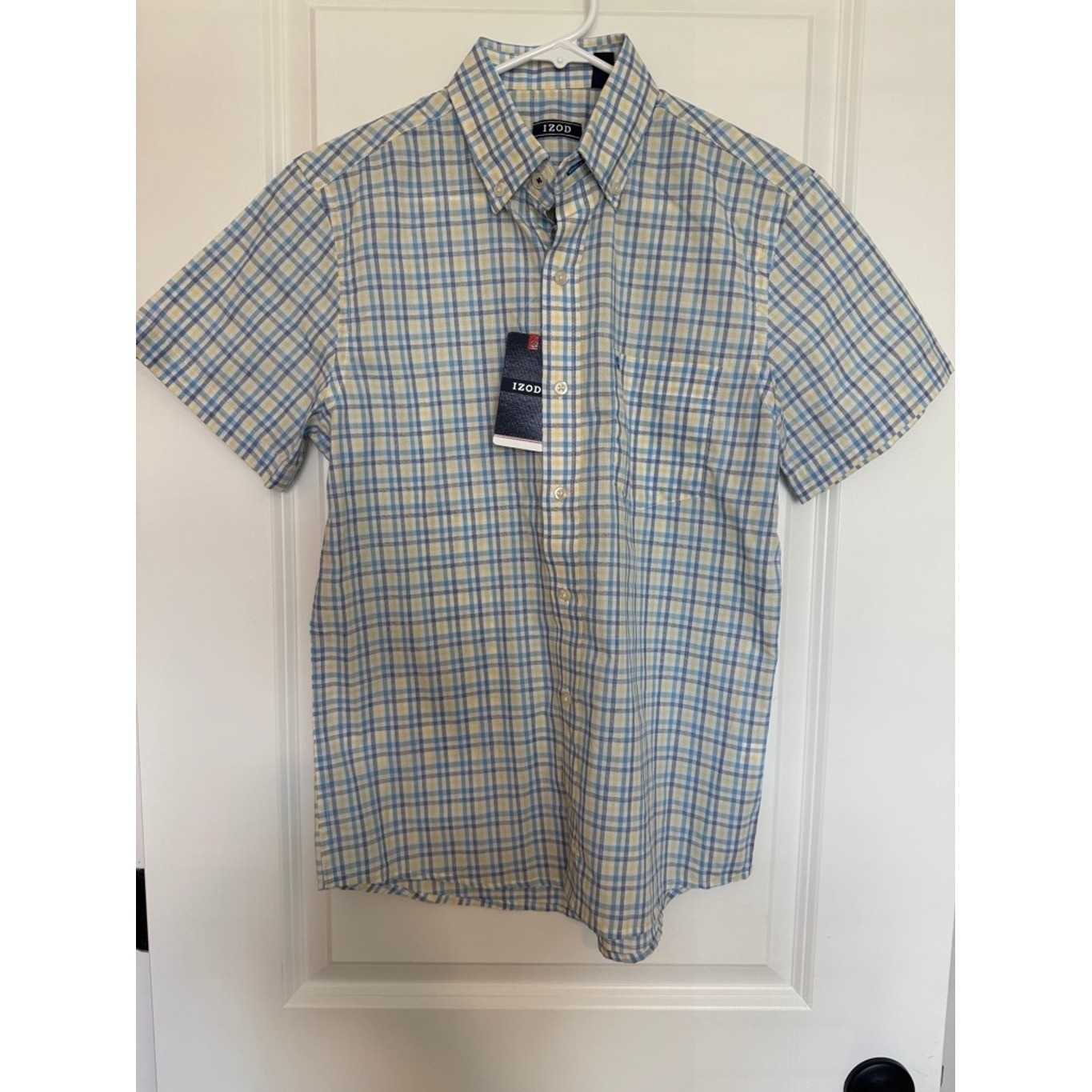 IZOD Men's Short Sleeve Button Down Shirt Plaid Casual Size Small