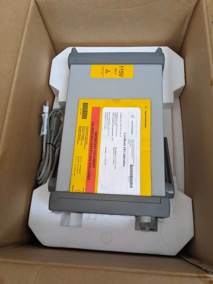 agilent E3640A  8V, 3A / 20V, 1.5A DC Power Supply - Image 2 of 3