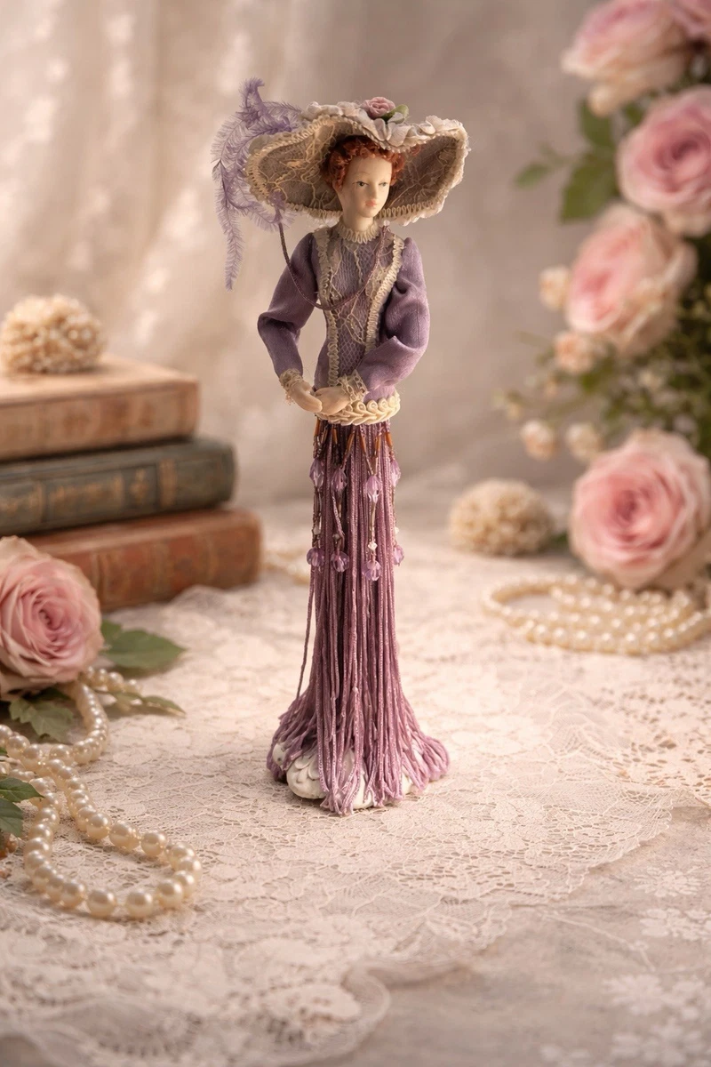 Victorian Woman Figurine In Antique Ceramic & Porcelain Figurines