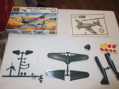BACHMANN FUJIMI 1:72 SCALE ZERO-SEN MODEL 54 FIGHTER BOMBER Model Kit