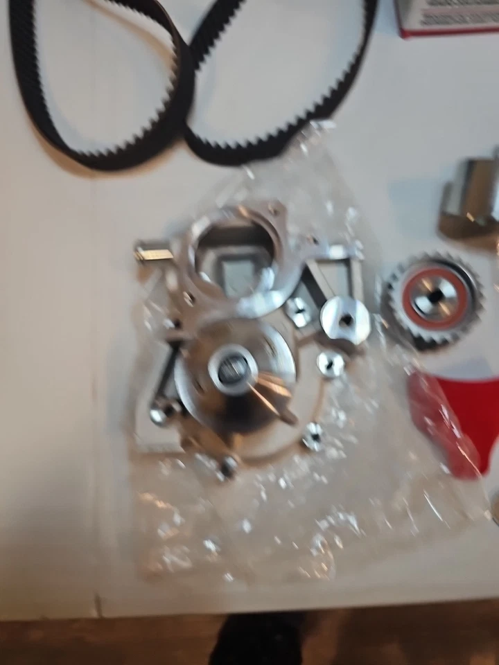 Kit de correa de distribución GATES TCKWP199 con juego de bomba de agua - ¡NO incluye correa de distribución! Foto 4 de 4