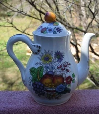 COPELAND SPODE ENGLAND REYNOLDS FRUITS & FLOWERS TEAPOT WITH LID