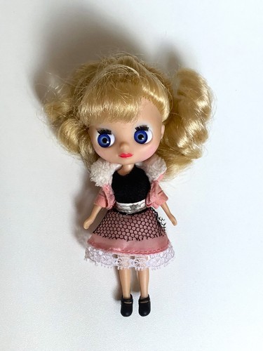 Poupée Mode Durable Blythe Suri De GOOD SMILE COMPANY, Jouet Collection Japonaise - Occasion Très Bon État