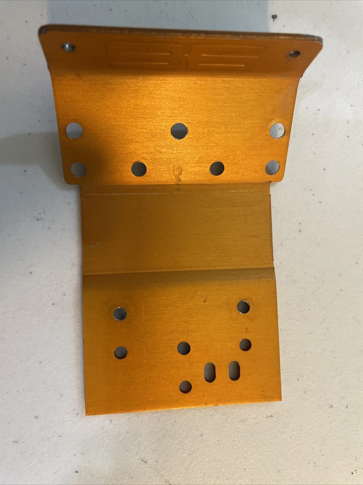 Vintage RC10 Gold Nose Kick Plate ASC6310 N103 - Image 2 of 4