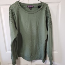 Gloria Vanderbilt Sweatshirt Green Embroidery Sleeves