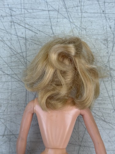 Vintage 1968 Twist N Turn Barbie Doll Blonde Taiwan Bendable Legs Lashes - Picture 13 of 15